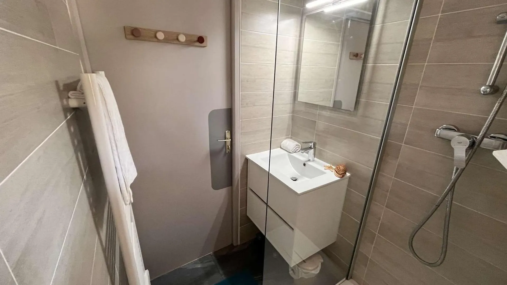 Apartment Appartement 2 Pieces Avec Terrasse, Piscine, Parking Prive Et Proche Plage A Saint-Aygulf - Fr-1-226A-87 Saint Aygulf